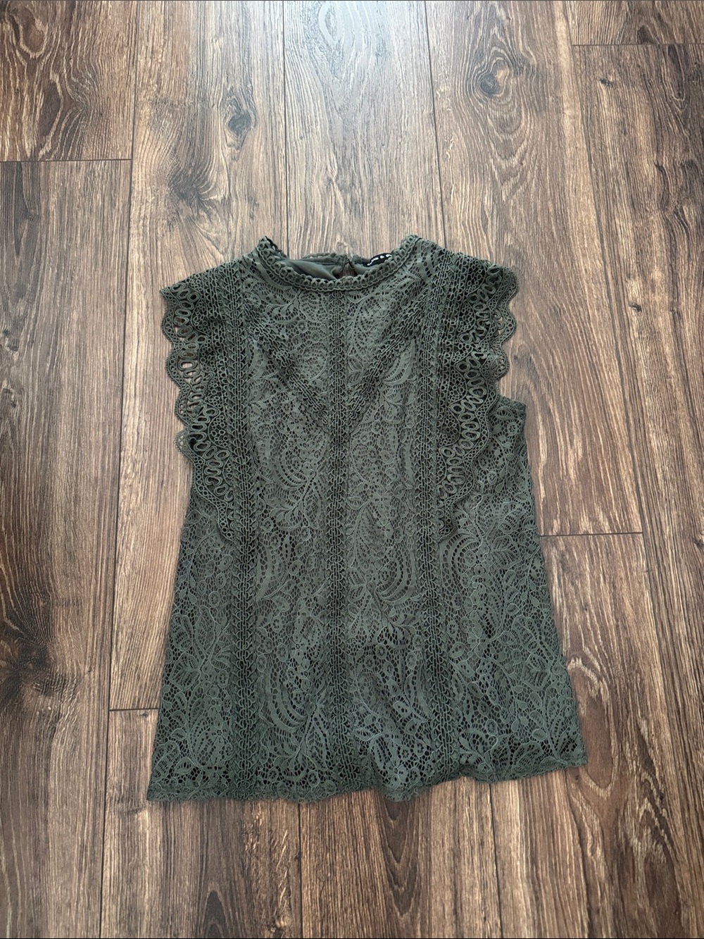 Cable & Gauge Olive Green Lace Sleeveless Camisole